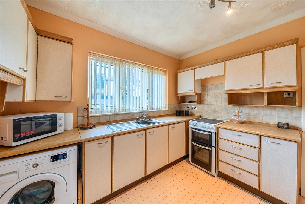 Property photo 2 of 21 1396471-1-69737A6B7A4dc.Jpg