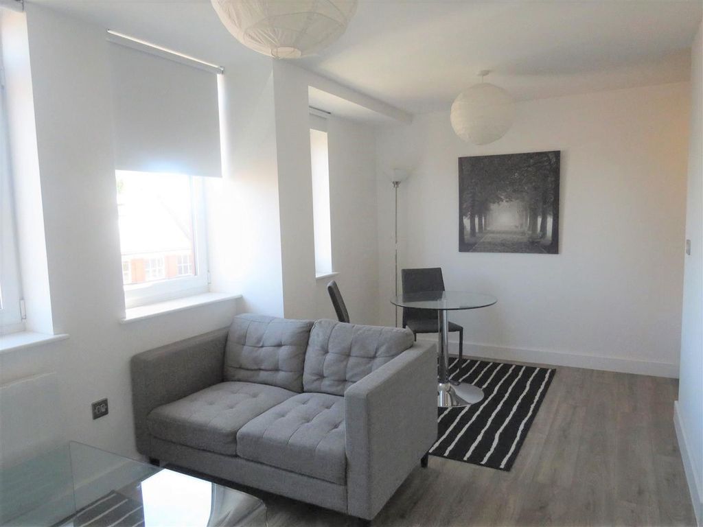 Property photo 3 of 8 Living Room