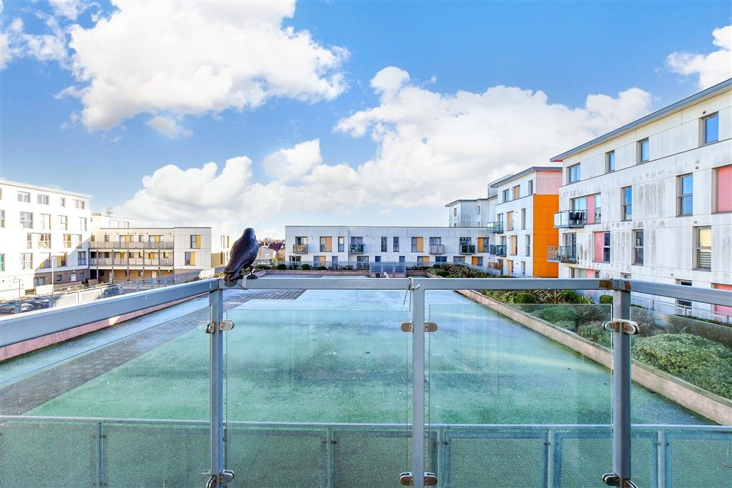 Property photo 1 of 10 Balcony / Terrace