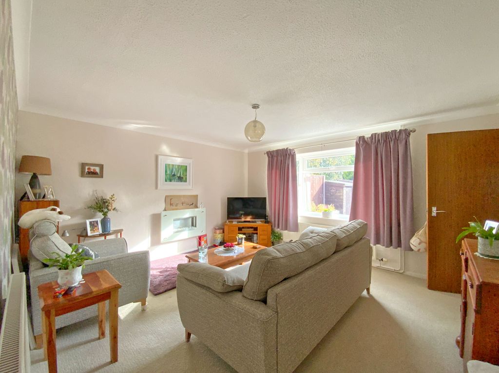 Property photo 3 of 9 Img_0058