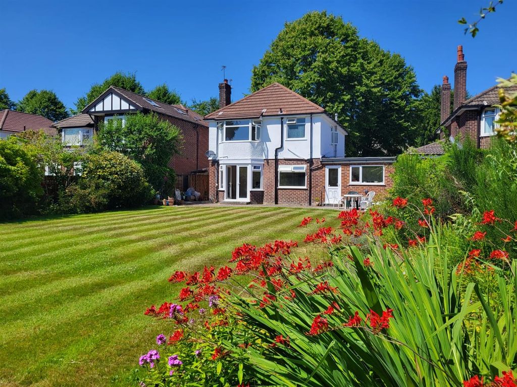 Property photo 2 of 22 13 Southdown.Jpg