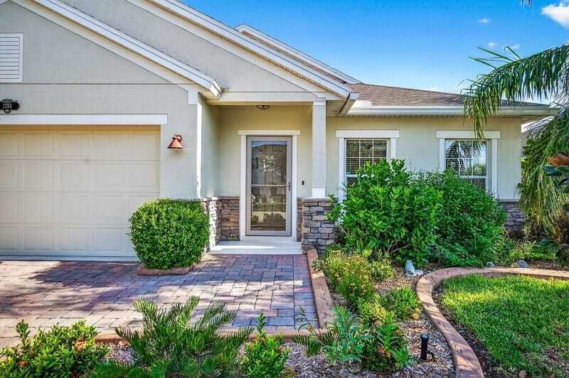 Property photo 1 of 30