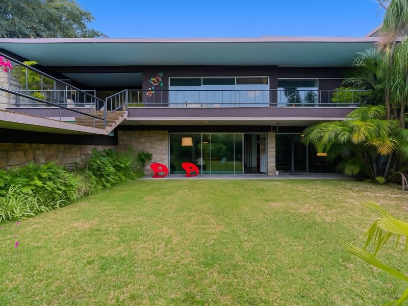 Property photo 2 of 32