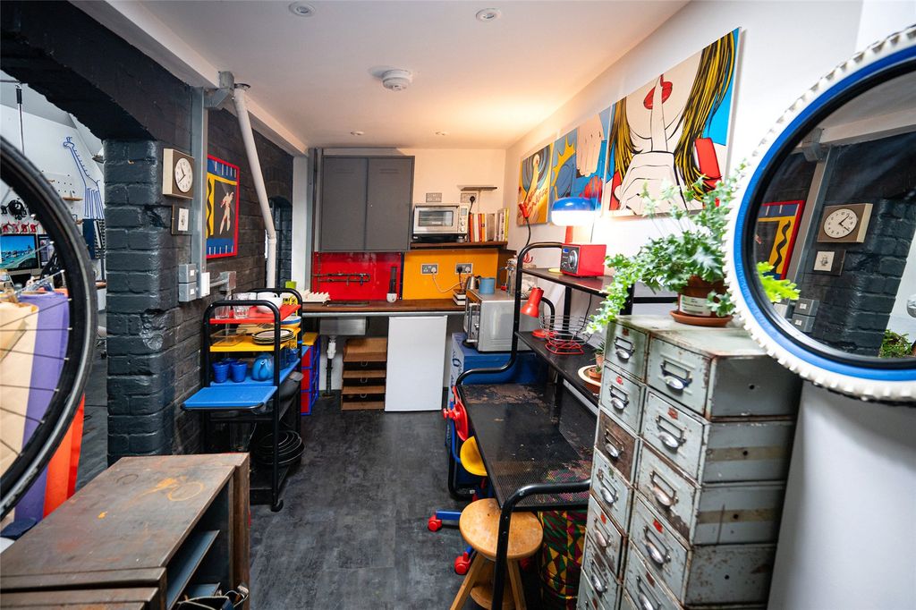 Property photo 3 of 10 Picture No. 07
