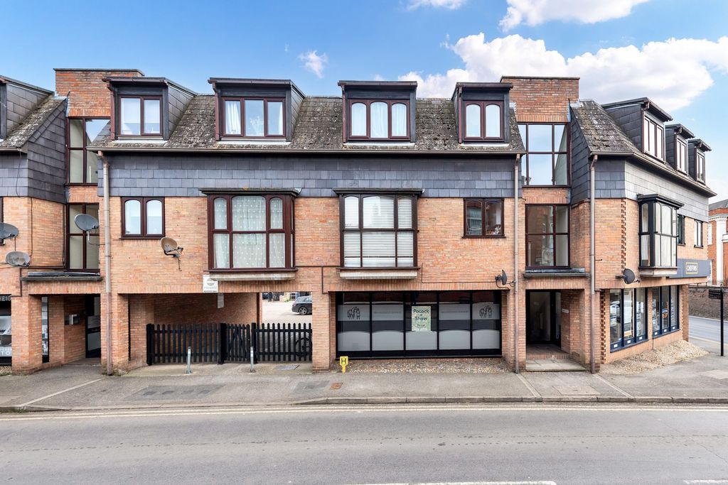 Property photo 1 of 7