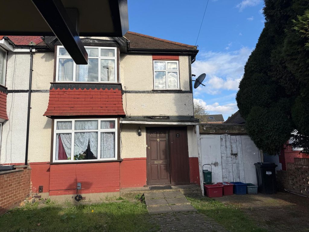 Property photo 2 of 3