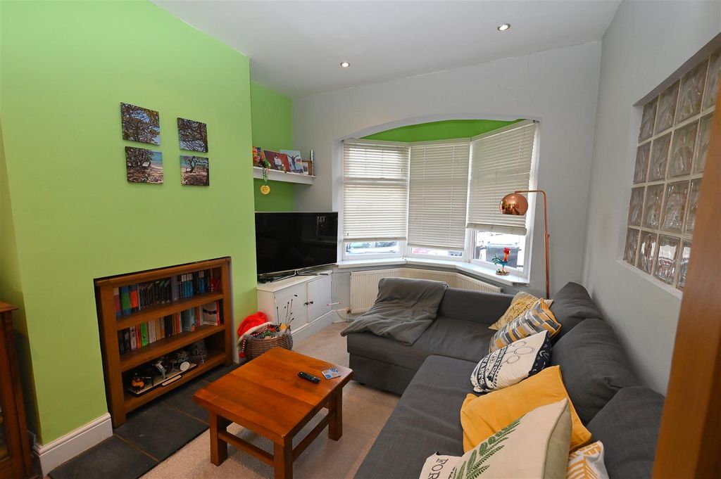 Property photo 3 of 20 Living Area.Jpg