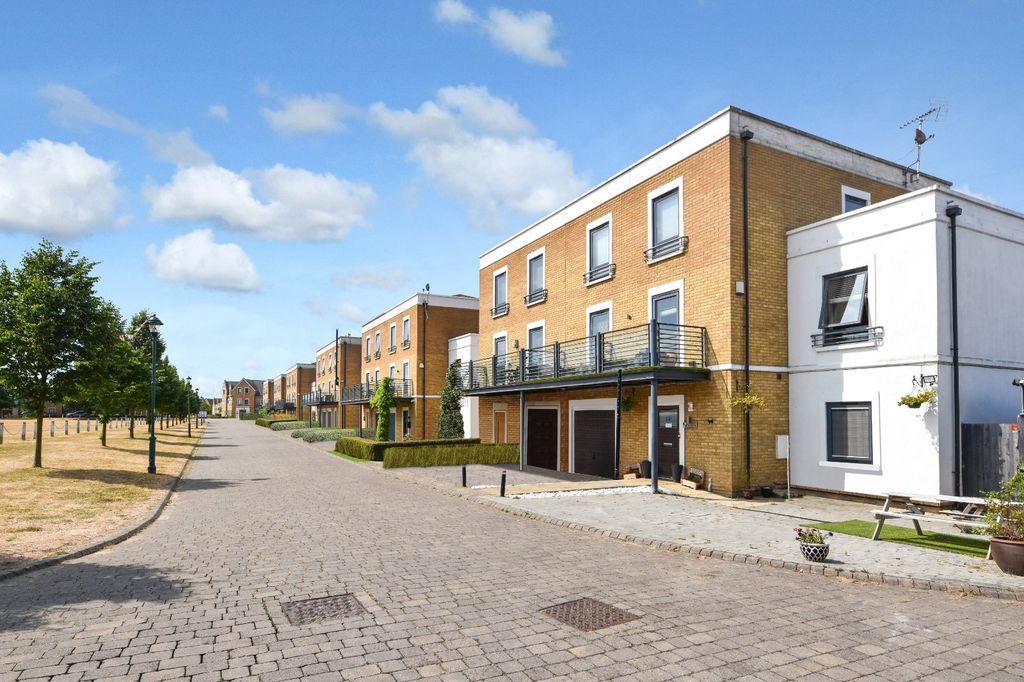 Property photo 1 of 52 Picture No. 31