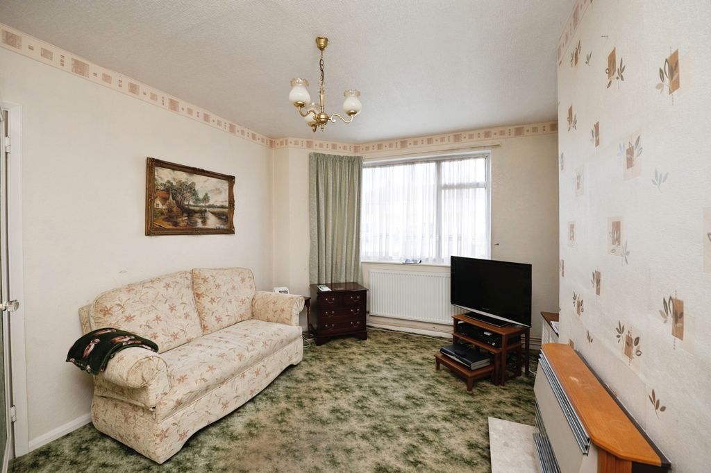 Property photo 2 of 17 Pbox-Img.Jpg