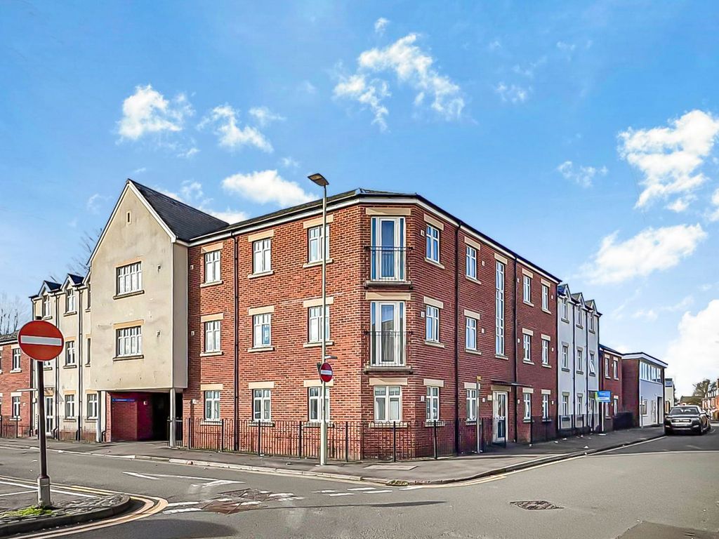 Property photo 1 of 8