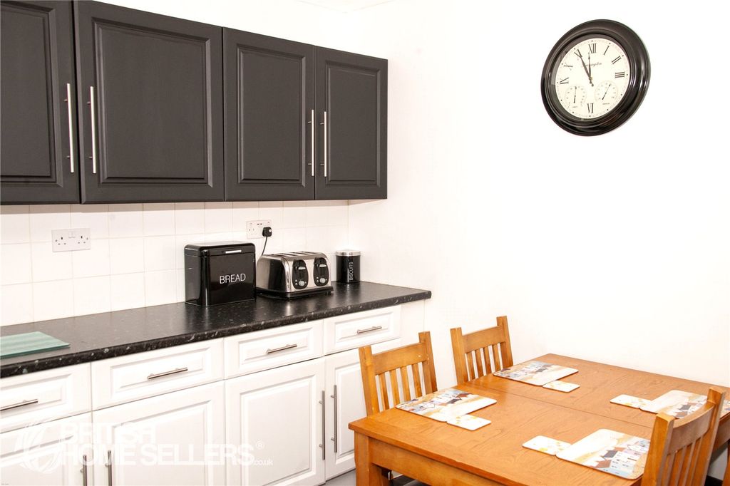 Property photo 2 of 25 Picture No. 03