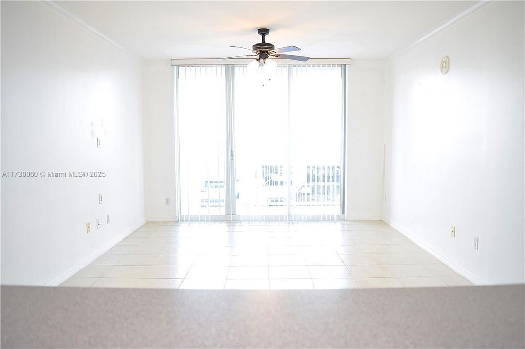 Property photo 3 of 36 <Alttext/>