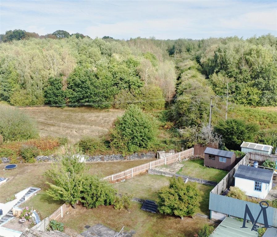 Property photo 2 of 25