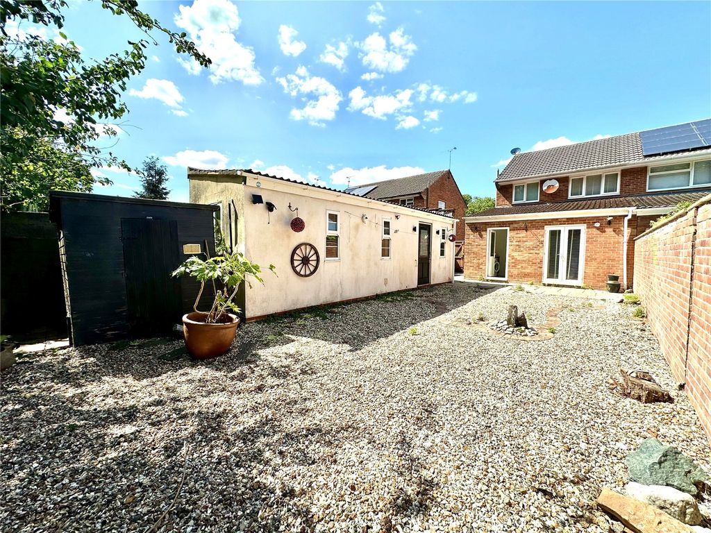 Property photo 2 of 10 Picture No. 05