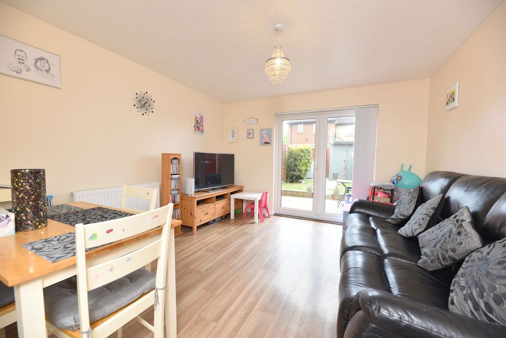 Property photo 2 of 17