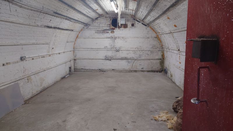 Property photo 1 of 6 Photo 3