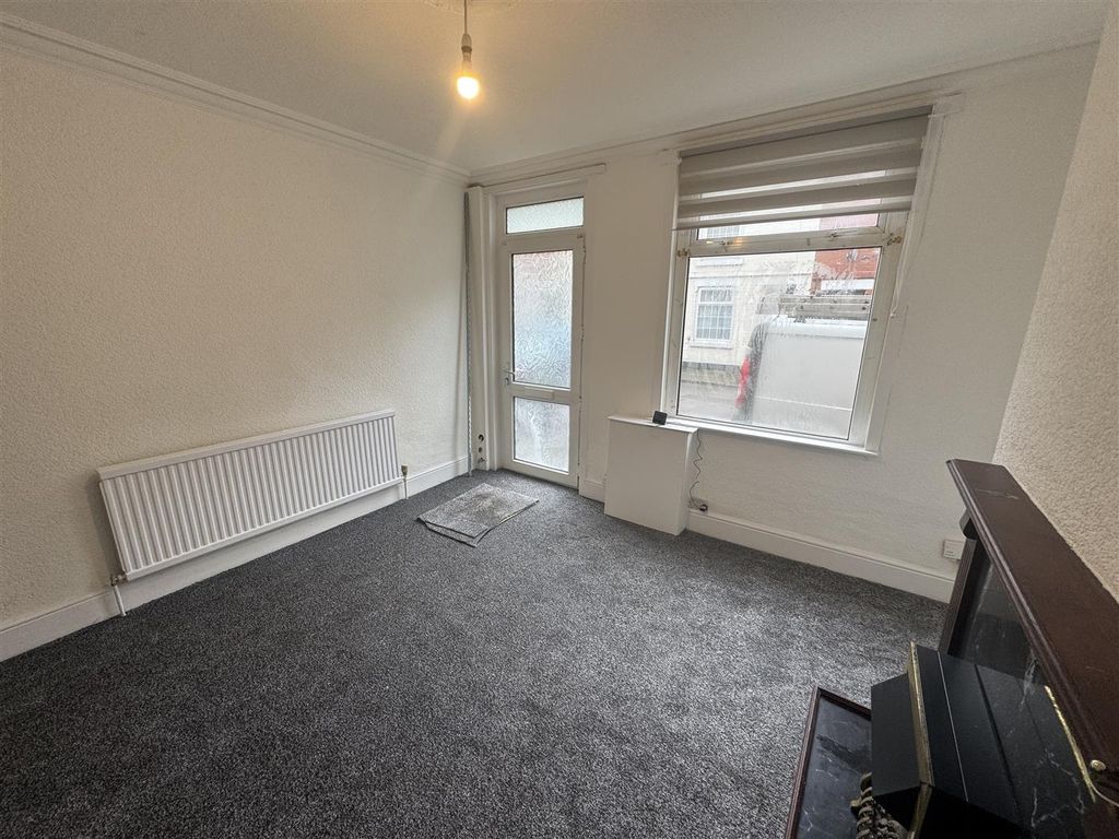 Property photo 3 of 12 Img_0728.Jpg