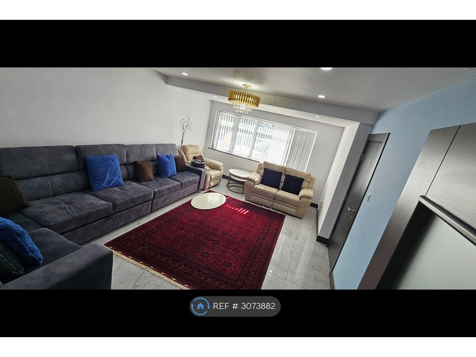 Property photo 3 of 31