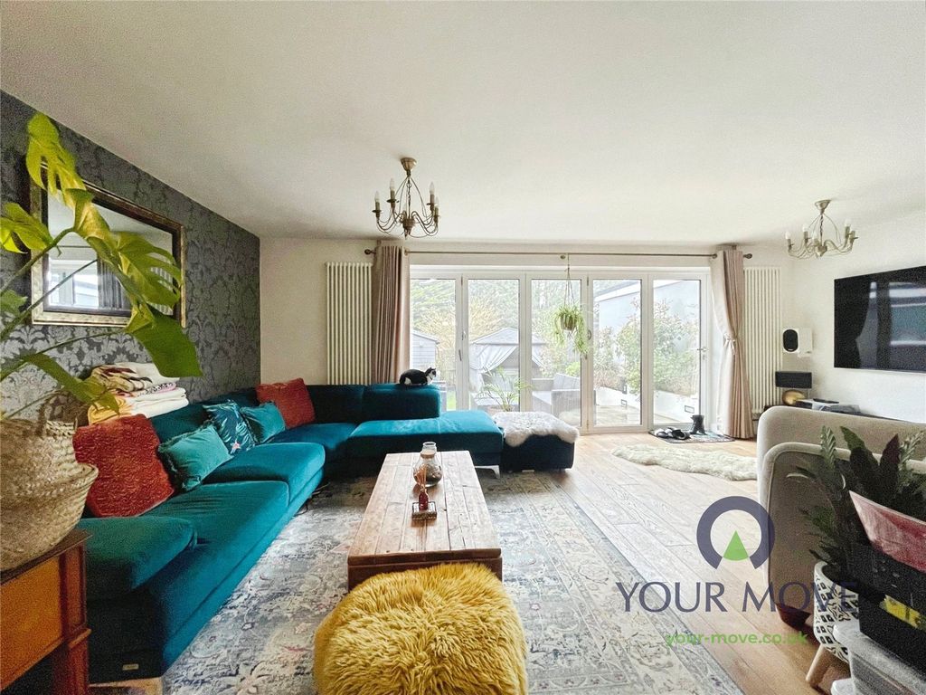 Property photo 2 of 15 Picture No. 10