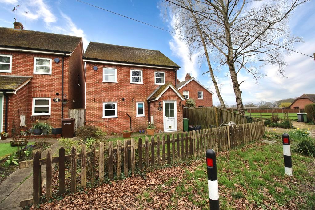 Property photo 1 of 12 Photo 3