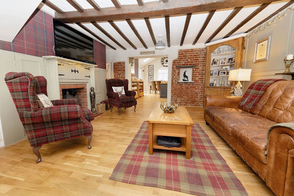 Property photo 3 of 21