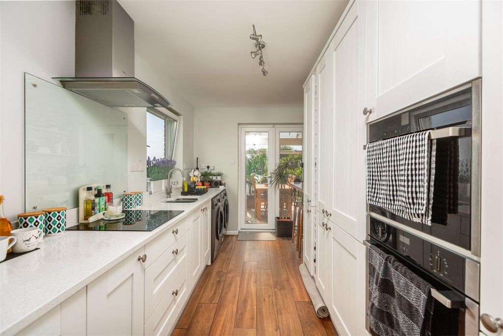 Property photo 2 of 19 Cz0A3703-Edit.Jpg