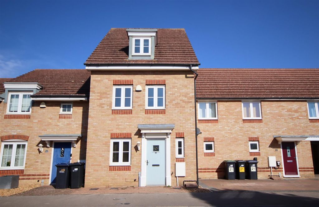 Property photo 1 of 18 Front 2.Jpg