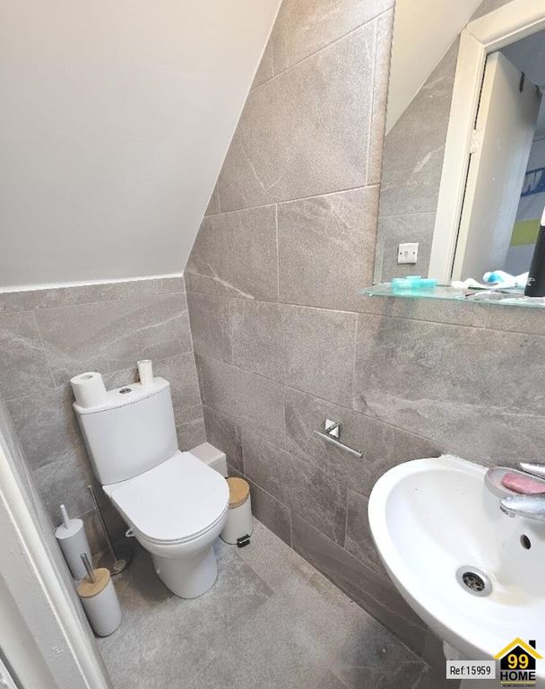 Property photo 3 of 10 Photo 2