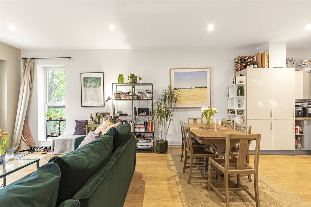 Property photo 3 of 11 Picture No. 04