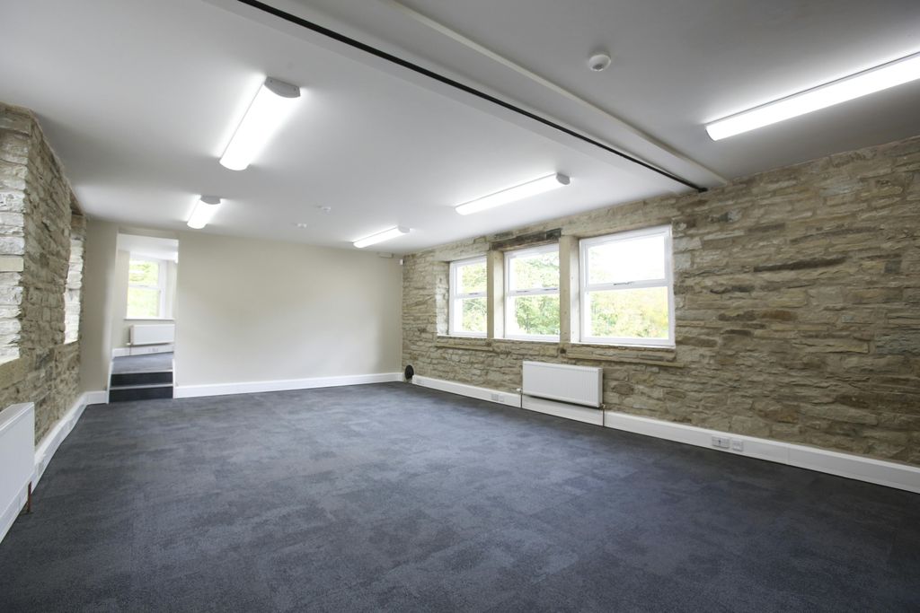 Property photo 2 of 8 Park7.Jpg