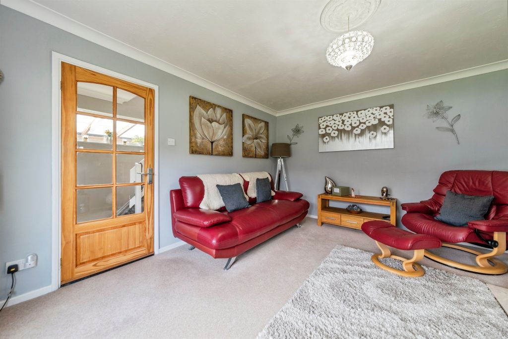 Property photo 3 of 17