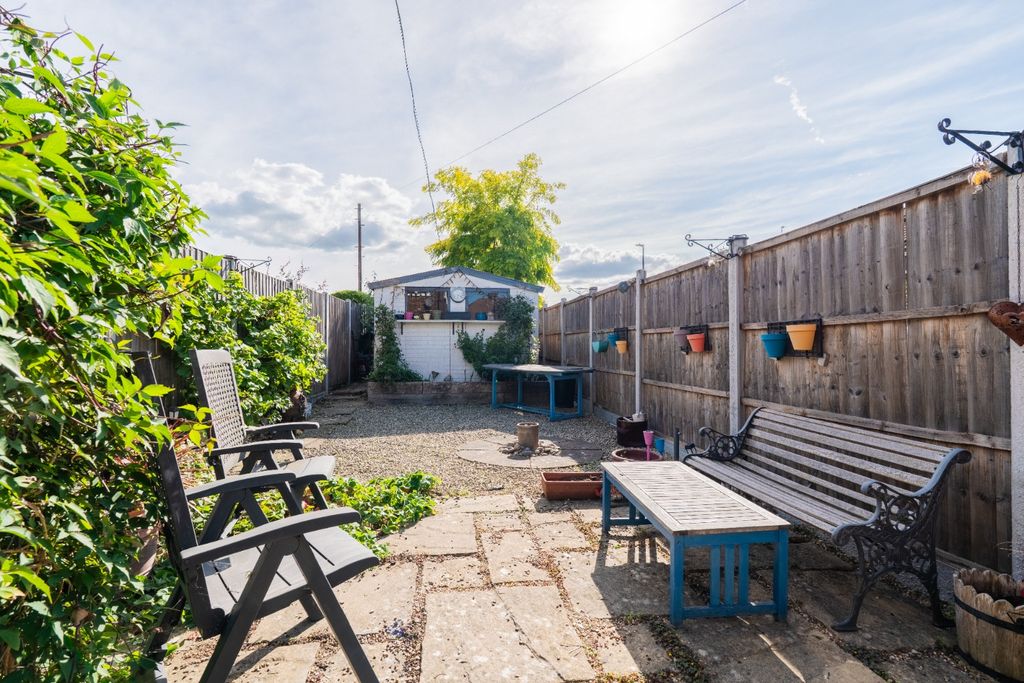 Property photo 3 of 20 4441576