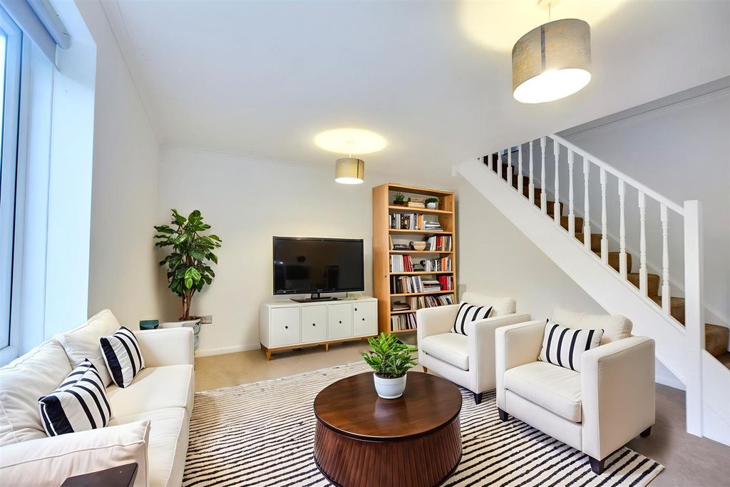 Property photo 2 of 27 Ai Lounge.Jpeg