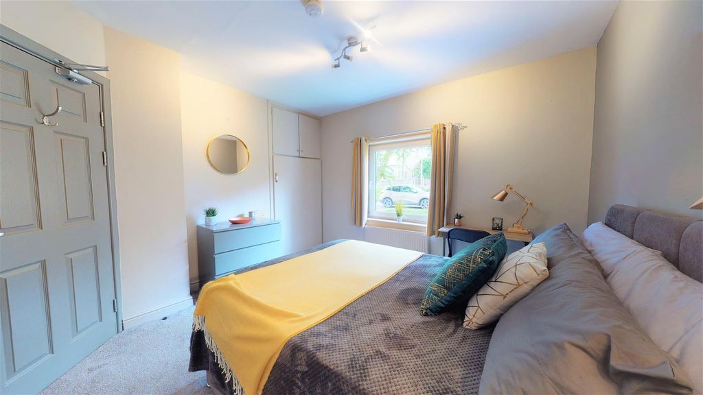Property photo 3 of 10 Room-3-37-Greenfield-04262022_091016.Jpg