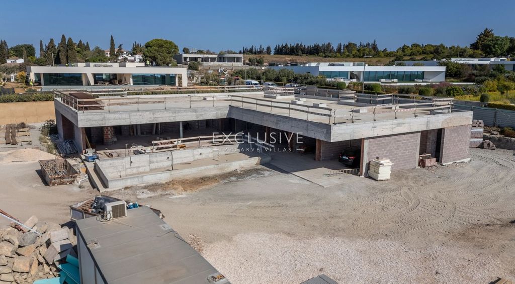 Property photo 2 of 30