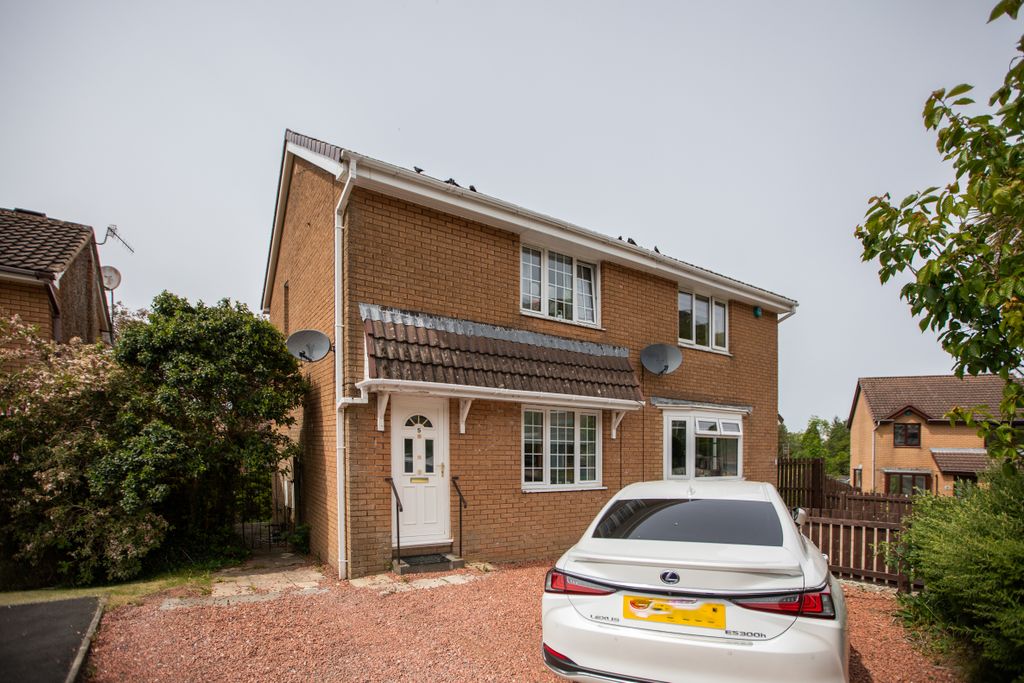 Property photo 1 of 28