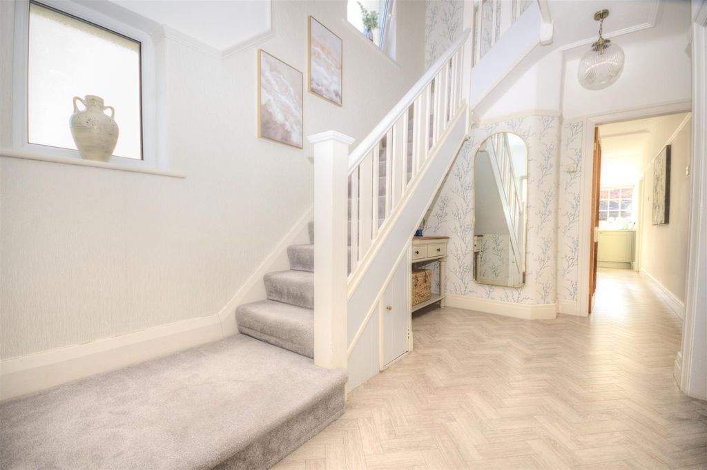 Property photo 2 of 16 Dsc_3427_Enhancer.Jpg