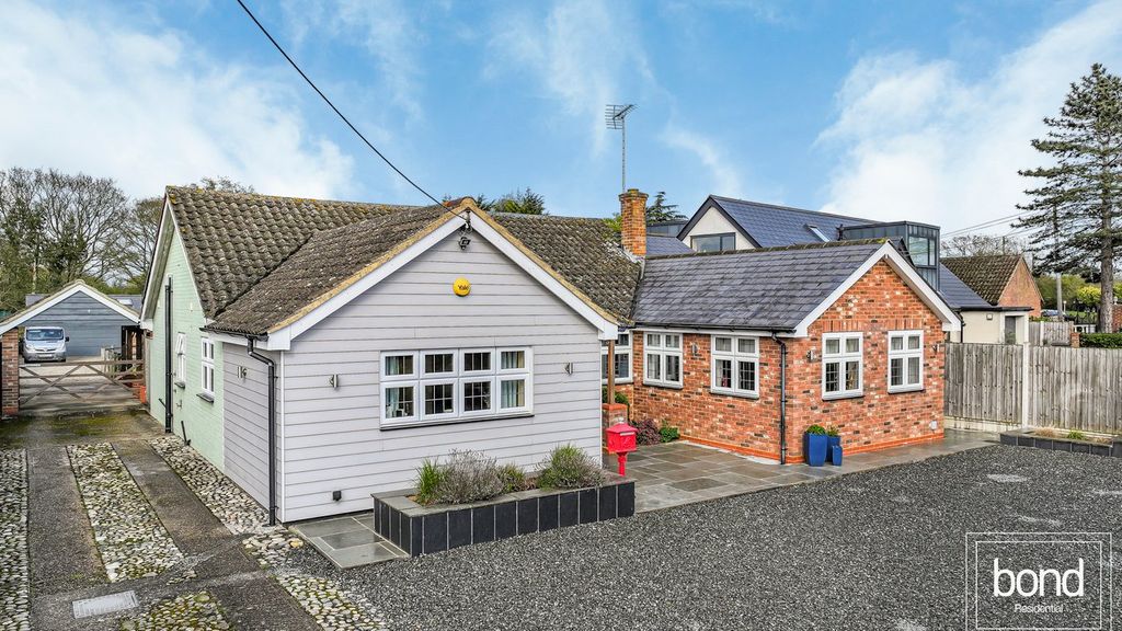 Property photo 1 of 21