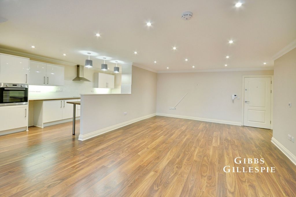 Property photo 1 of 8 Pbox-Img.Jpg