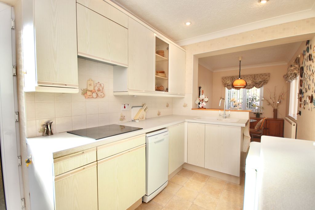 Property photo 2 of 15