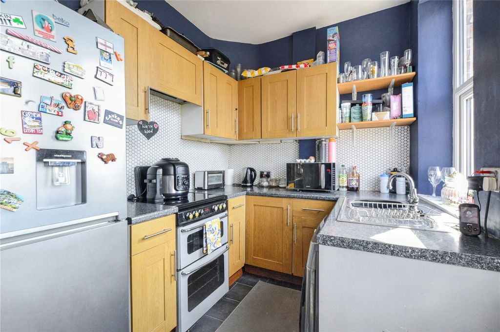 Property photo 3 of 17 Picture No. 11