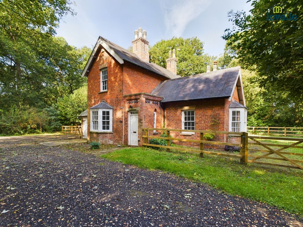 Property photo 1 of 18