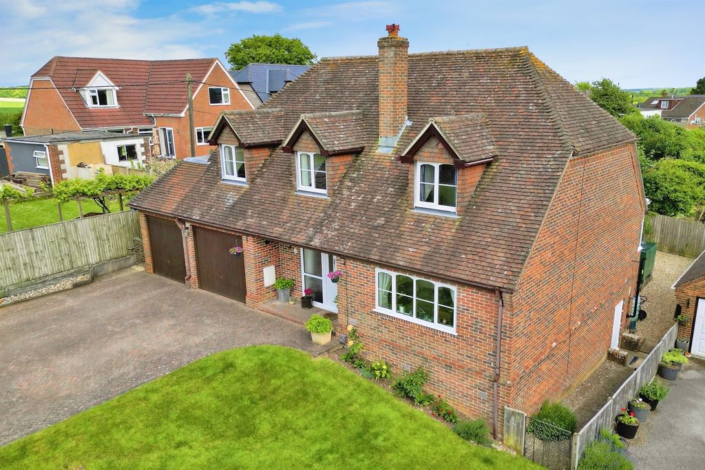 Property photo 2 of 17