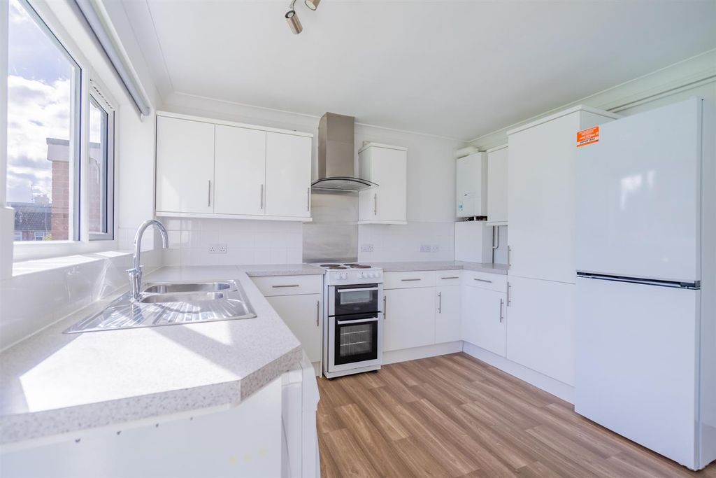 Property photo 2 of 9 9Ho-3.Jpg