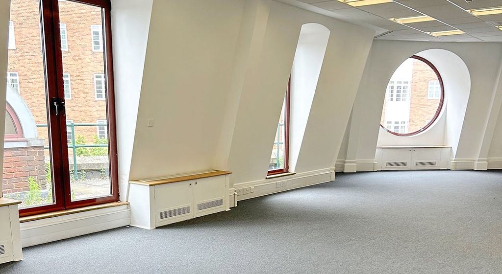 Property photo 3 of 10 177 Hammersmith Road Hammersmith W6 Office To Let West London Office1.Jpg