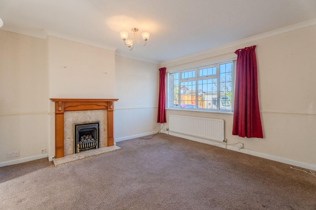 Property photo 2 of 15 Northway-13.Jpg