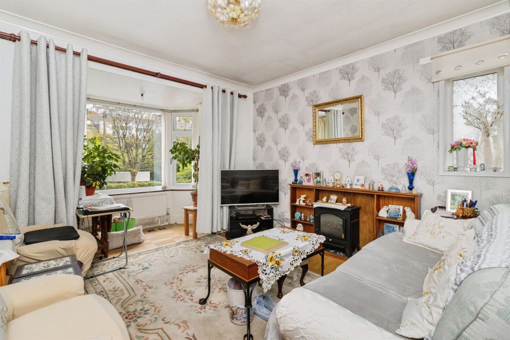 Property photo 2 of 19
