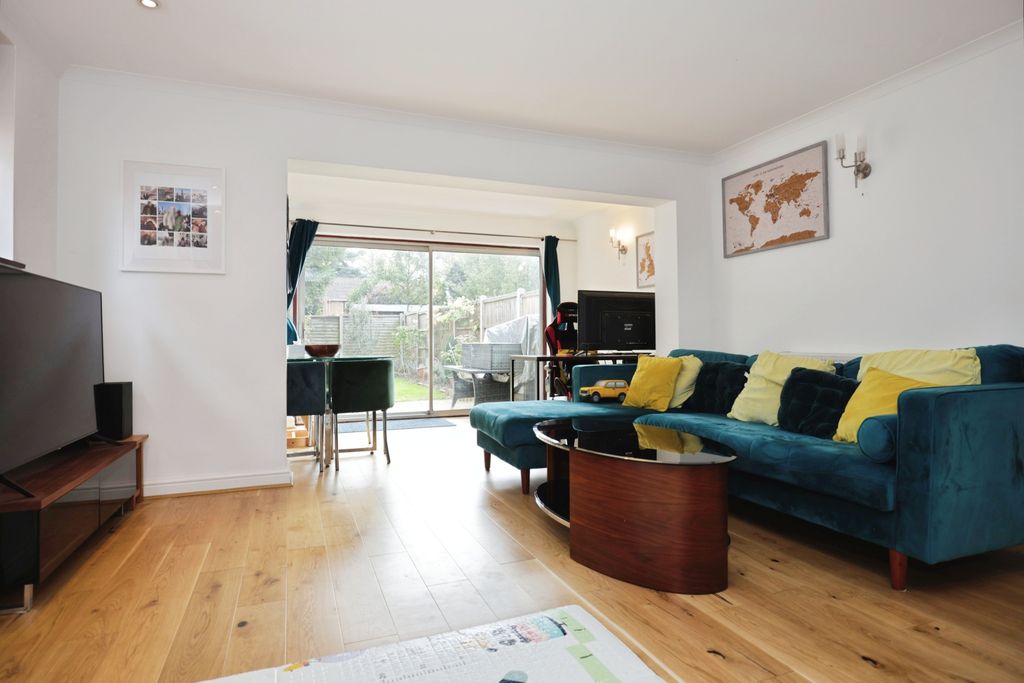 Property photo 3 of 15