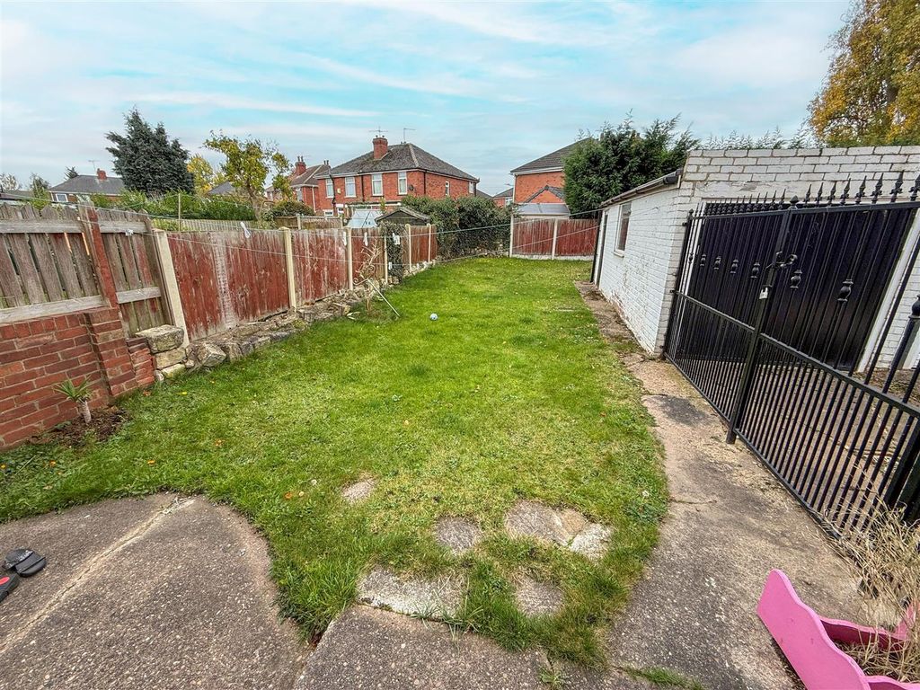 Property photo 2 of 11 Rear Garden