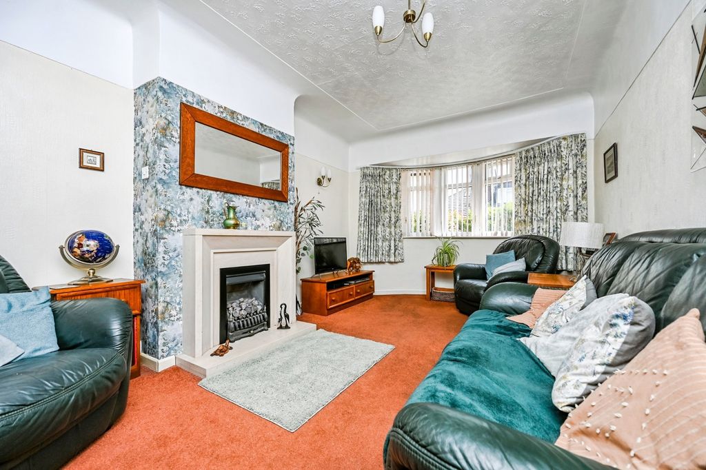 Property photo 3 of 19 Pbox-Img.Jpg